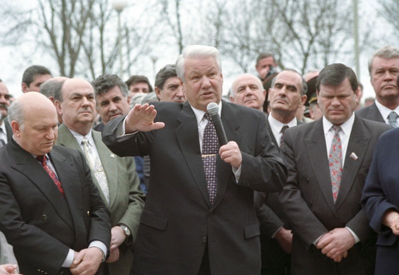 1996. ГАСТРОЛЬНОЕ ТУРНЕ «ГОЛОСУЙ ИЛИ ПРОИГРАЕШЬ» - Россия, 90-е, Старое фото, Длиннопост, Борис Ельцин, 1996, Политика