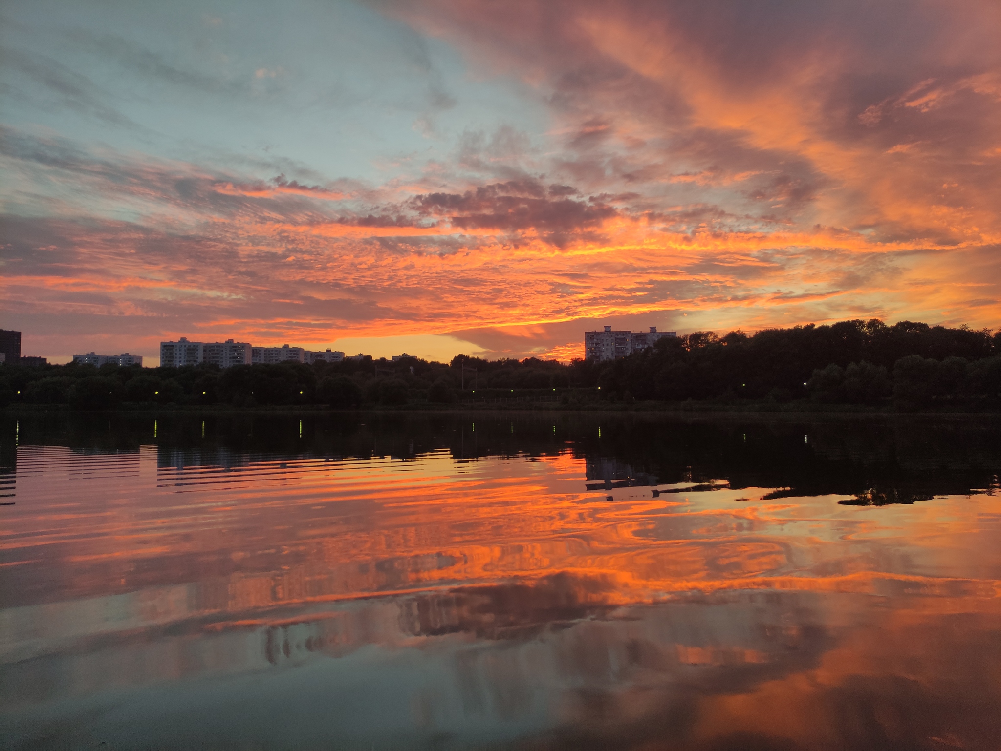 I took a picture of the sunset a couple of days ago. No filters - My, The photo, Sunset, beauty, Pond, Reflection, Sky, Clouds