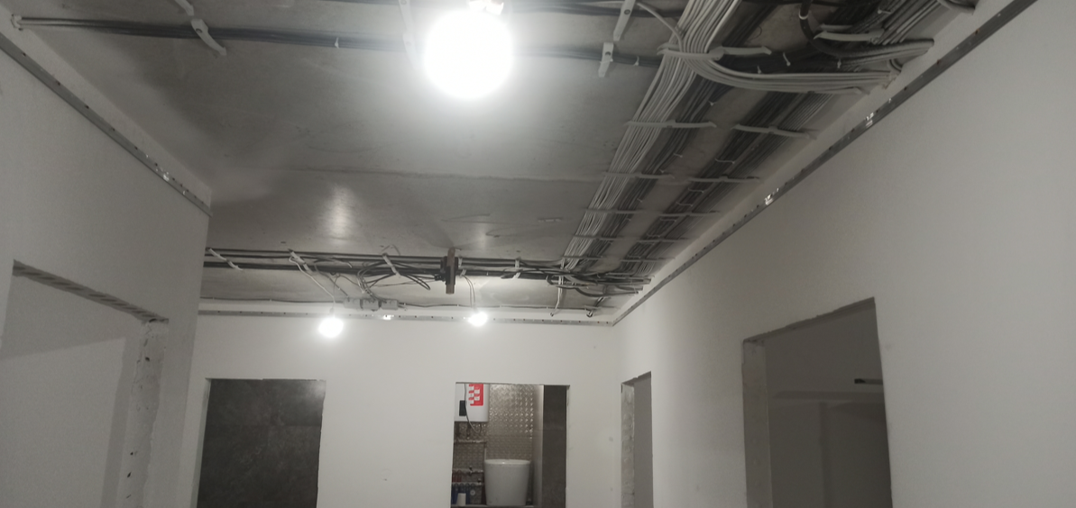 Apartment renovation - from idea to moving. Ceiling - My, Rukozhop, Repair, With your own hands, Stretch ceiling, Ceiling, Lighting, Chandelier, Mat, Video, Vertical video, Longpost