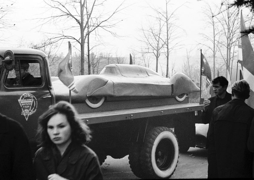 МОСКОВСКИЙ ПРАЗДНИК АВТОМОБИЛИСТОВ В 1966 ГОДУ - СССР, 60-е, Автовыставка, Старое фото, Длиннопост, Черно-белое фото