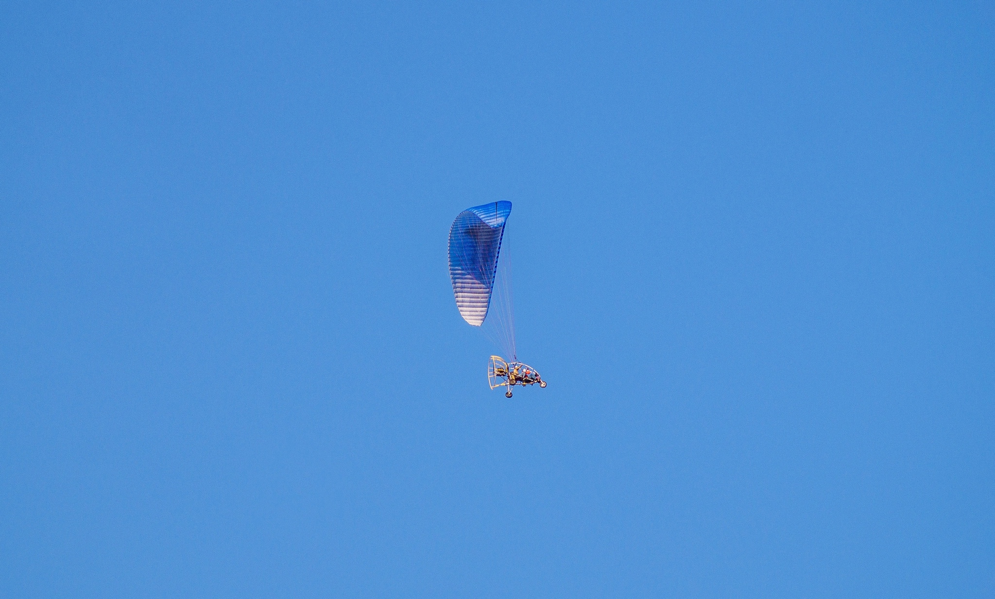 Evening paraglider over Kirov - My, Paragliding, View from above, Flight, Beautiful, Kirov, Longpost, Small aircraft