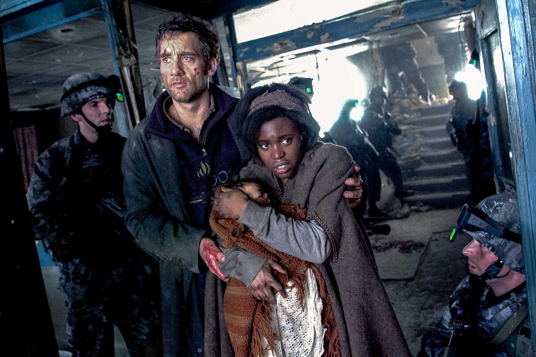 Лучшее про апокалипсис. Дитя человеческое (2006) children of men. Альфонсо Куарон дитя человеческое. Дитя человеческое фильм 2006 СИД. Дитя человеческое фильм 2019.