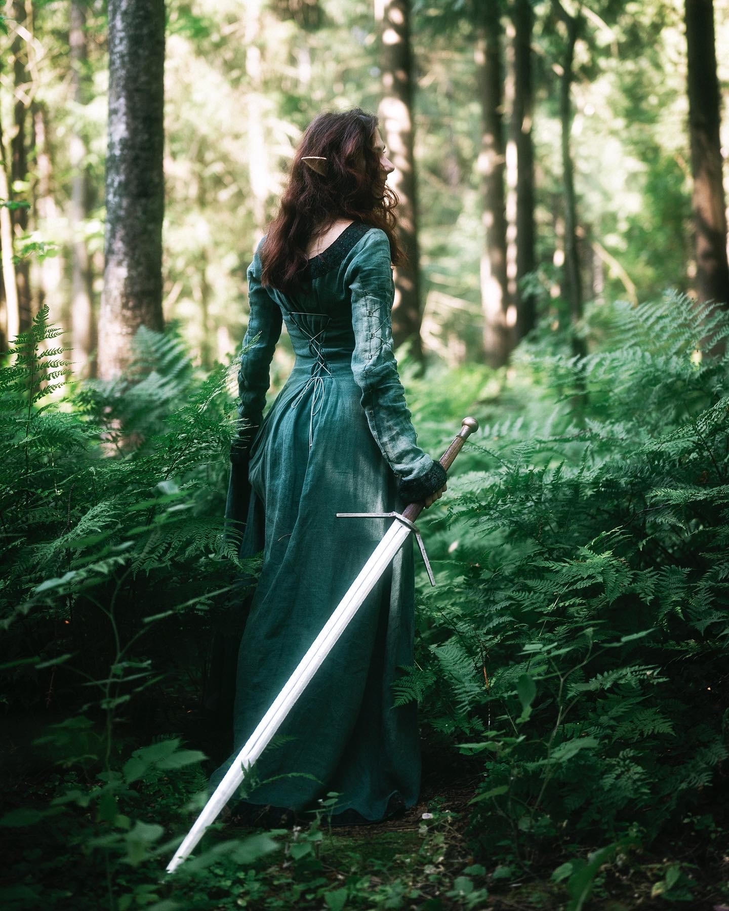 A little fairy tale. Nikon z5 Nikor 50mm 1/8s - My, Elves, Photographer, Creation, Sword, Girls, Forest, Longpost