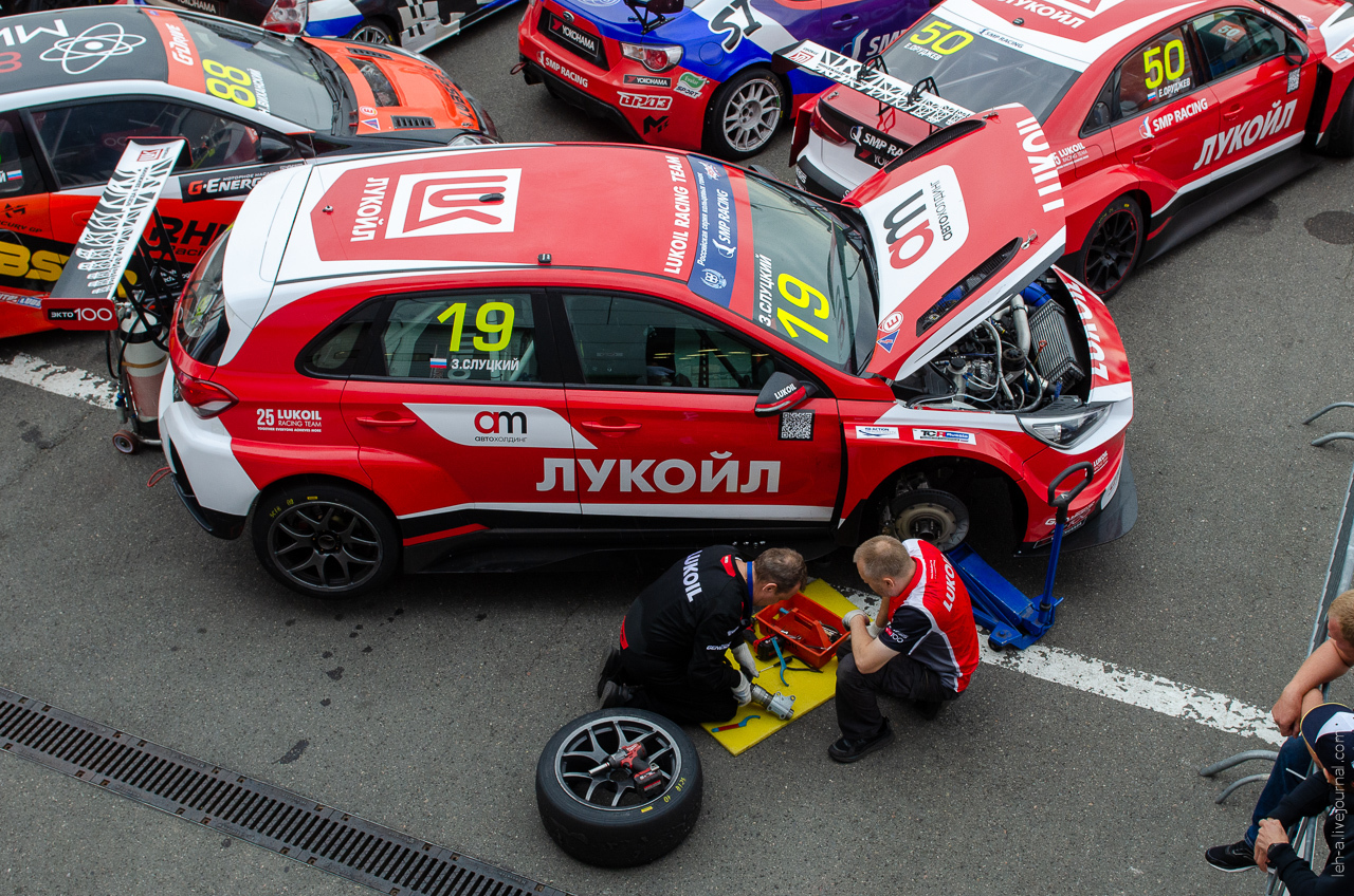 Russian racing in the suburbs - My, Автоспорт, Moscow Raceway, Race, Girls, Longpost