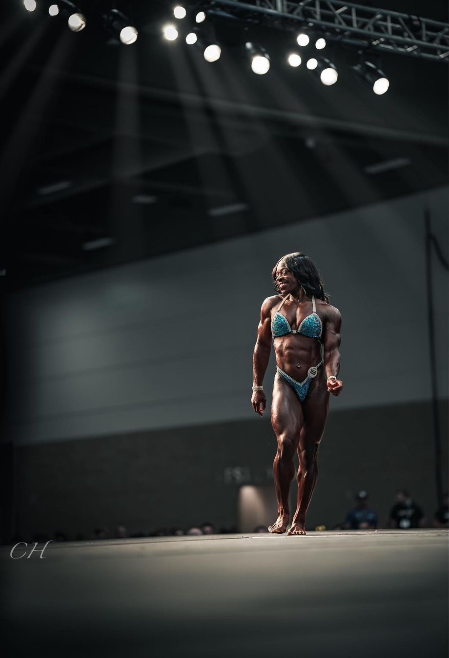 Ashley Jones - Bodybuilders, Womens physique, Body-building, Strong girl, Ebony, Sports girls, Fitness, The photo, Video, Vertical video, Longpost, Ashley Jones