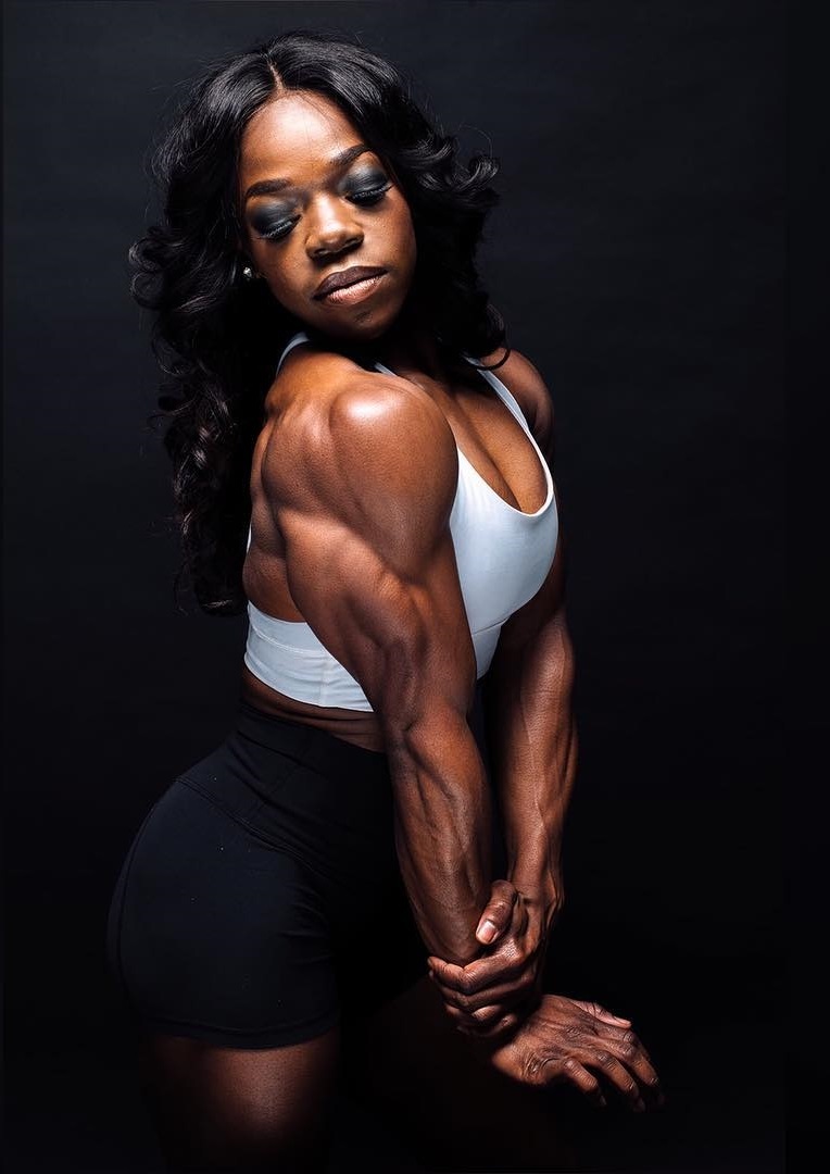 Ashley Jones - Bodybuilders, Womens physique, Body-building, Strong girl, Ebony, Sports girls, Fitness, The photo, Video, Vertical video, Longpost, Ashley Jones