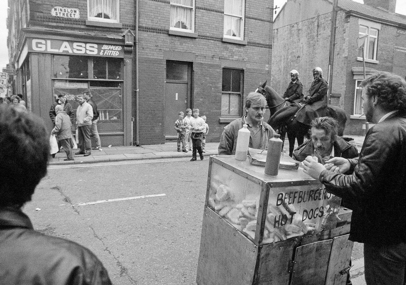 Britain in the late 80s and early 90s through the lens of Tom Woods (90 photos) - Great Britain, 80-е, 90th, Old photo, Longpost