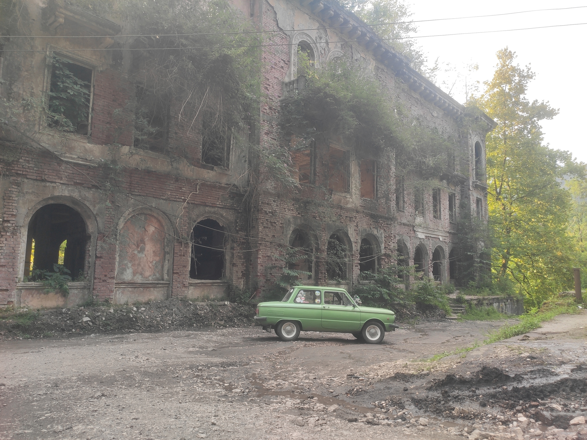 Journey to Abkhazia on... Zaporozhets. Part 2 - My, Zaporozhets, Abkhazia, Travels, Retro car, Zaz 968M, Drive, Vacation, Туристы, Tourism, Longpost, New Athos, Sukhum, Tkuarchal, Acarmara, Abandoned cities, Video