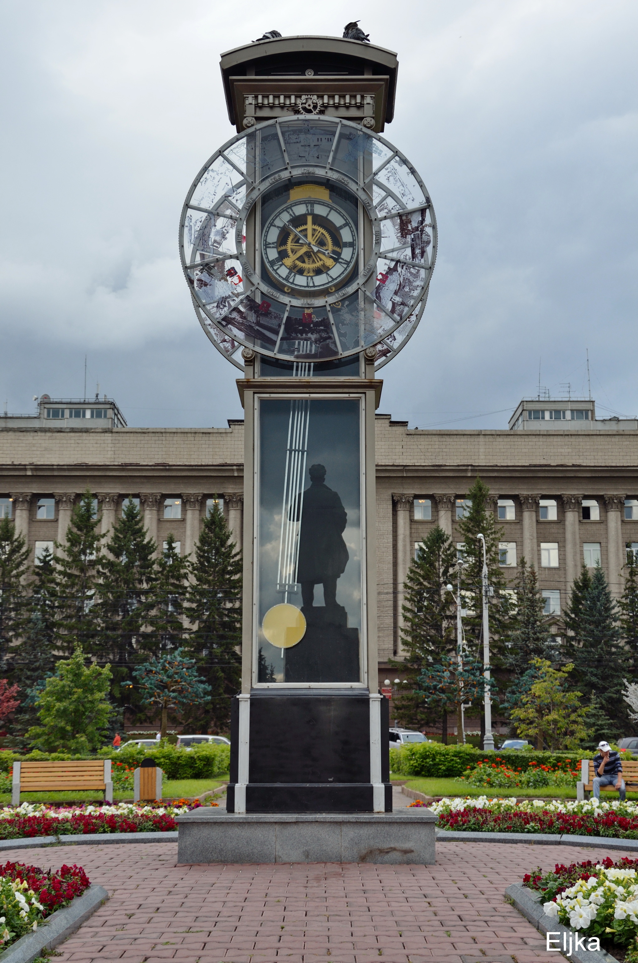 Clocks that no longer exist... - My, Krasnoyarsk, Siberia, Clock, Square, Memories, The photo, Longpost