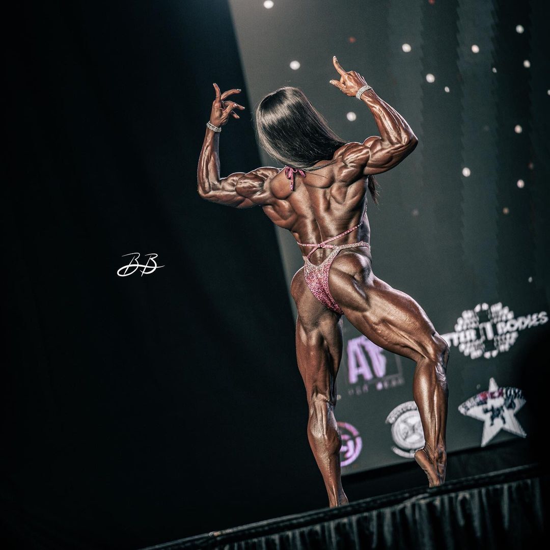 Ashley Jones - Bodybuilders, Womens physique, Body-building, Strong girl, Ebony, Sports girls, Fitness, The photo, Video, Vertical video, Longpost, Ashley Jones