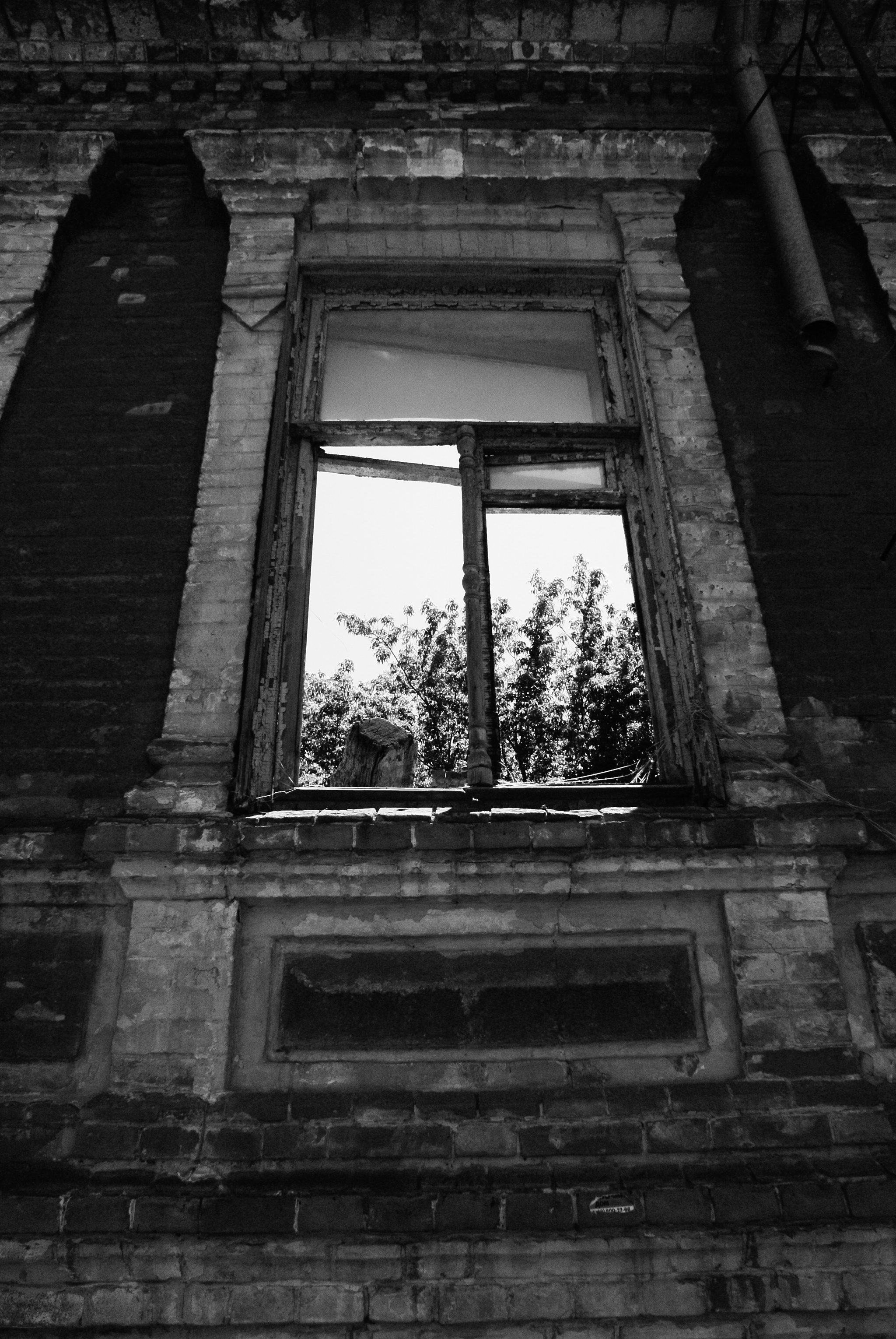 Window to summer - My, Black and white, Summer, Children, Photographer, City walk, Holidays, The photo, The park, Beach season, Longpost