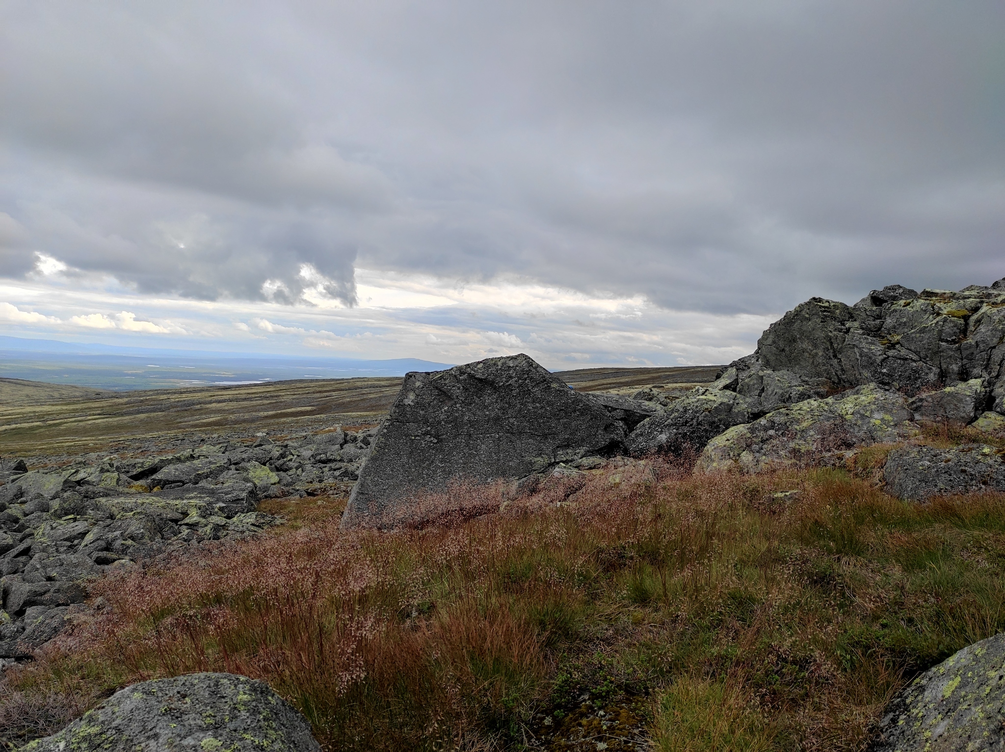 Lovozero Tundra 2021. 1st class Day 5 Part 2 - My, Adventures, Prose, Author's story, Hike, The mountains, To be continued, Esoterics, Camping, novel, Writing, Tracking, Backpack, Lovozero, Kola Peninsula, Tundra, Video, Samizdat, Туристы, Mountain tourism, Longpost