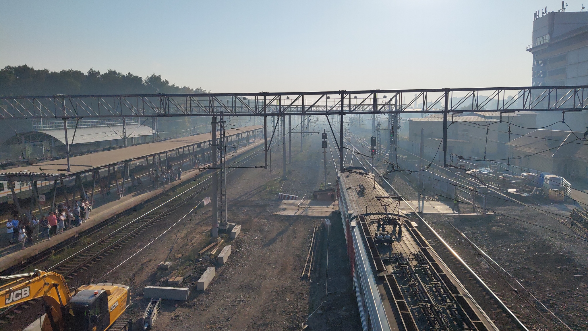 Station in smoke - My, Mobile photography, Zheleznodorozhny city, Railway station, Smoke