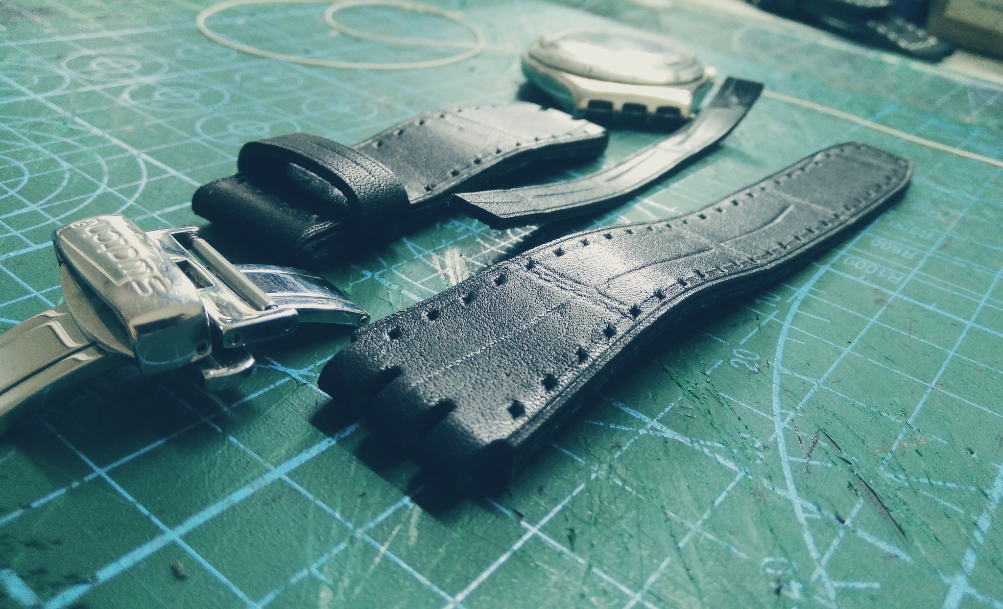 Watch strap Swatch Irony. Leather strap with crocodile embossing. Strap 21 mm - My, Accessories, Handmade, Leather products, Leather, Natural leather, Swatch, Male, Wrist Watch, Decoration, Strap, With your own hands, Clock, Needlework with process, Longpost