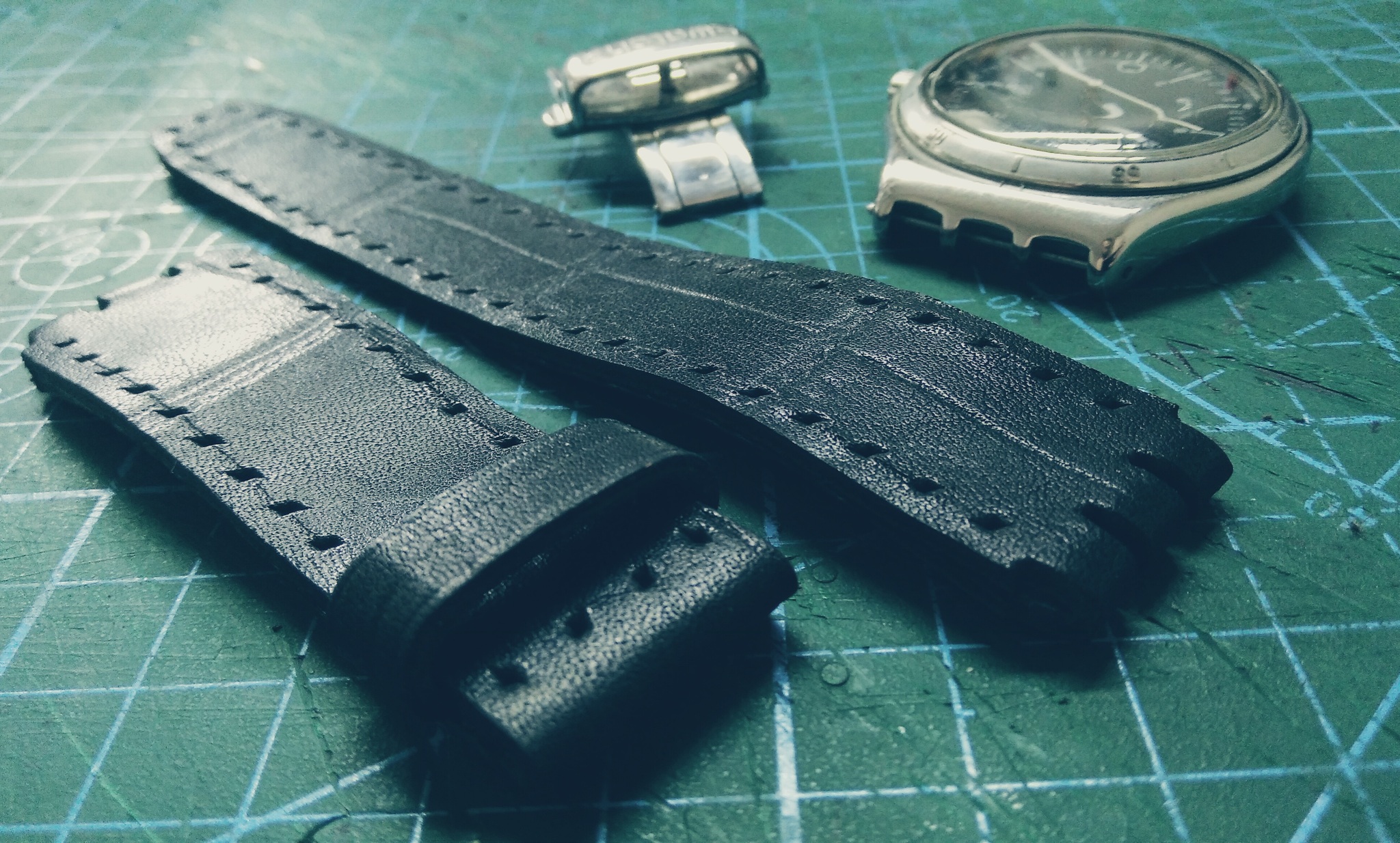 Watch strap Swatch Irony. Leather strap with crocodile embossing. Strap 21 mm - My, Accessories, Handmade, Leather products, Leather, Natural leather, Swatch, Male, Wrist Watch, Decoration, Strap, With your own hands, Clock, Needlework with process, Longpost