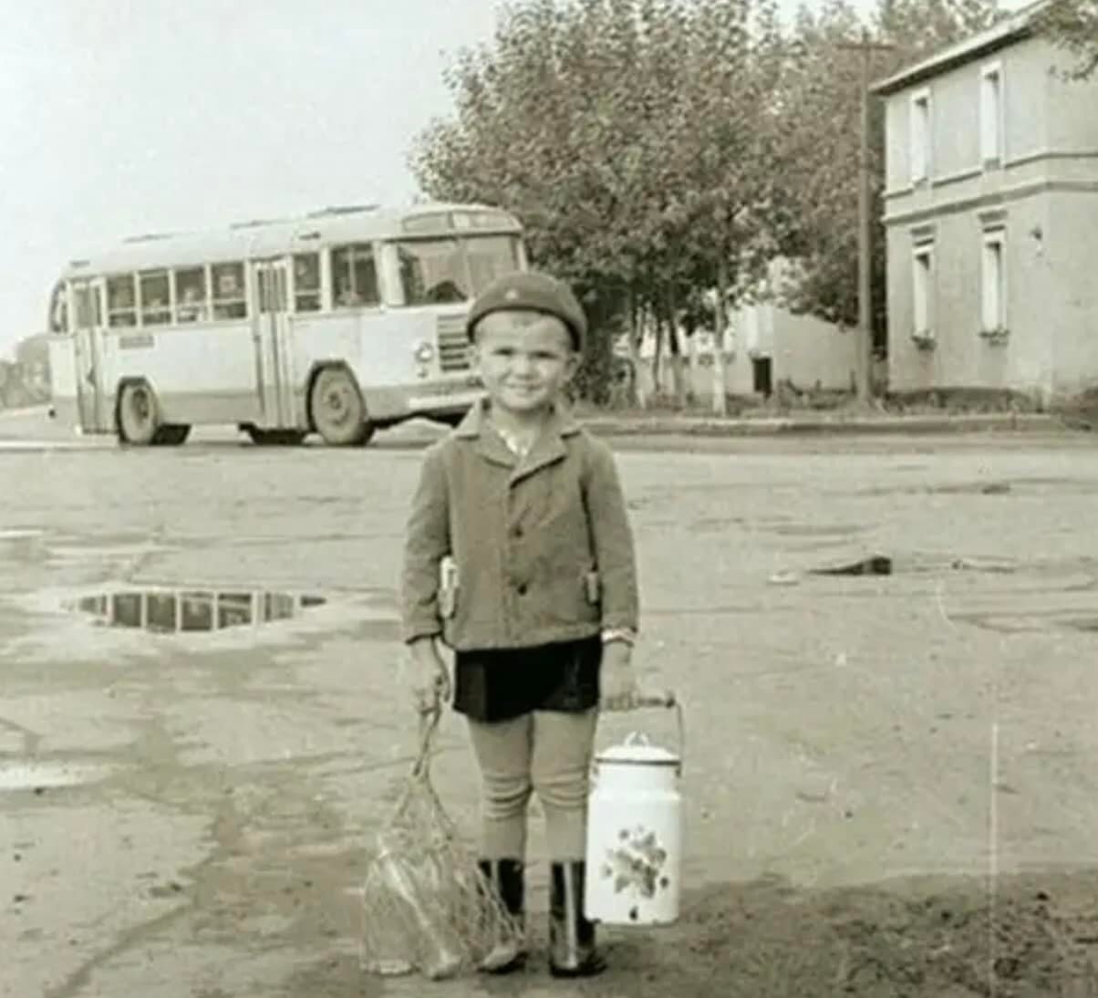 Mom sent to the store - Old photo, Black and white photo, the USSR