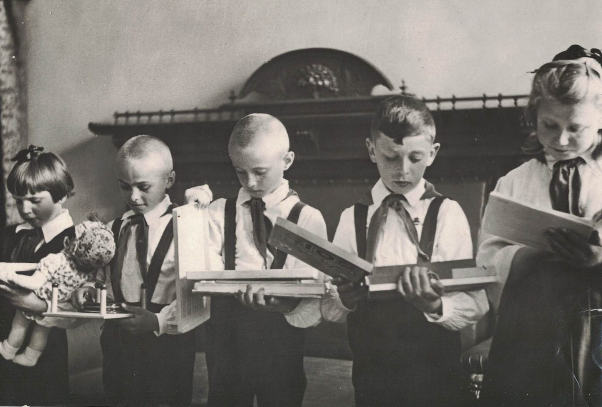 Meeting of orphans of the Resurrection Chemical Combine, 1966 - My, Old photo, 50th, 60th, Childhood in the USSR, the USSR, Old newspaper, Orphanage, Voskresensk, History, Local history, Longpost