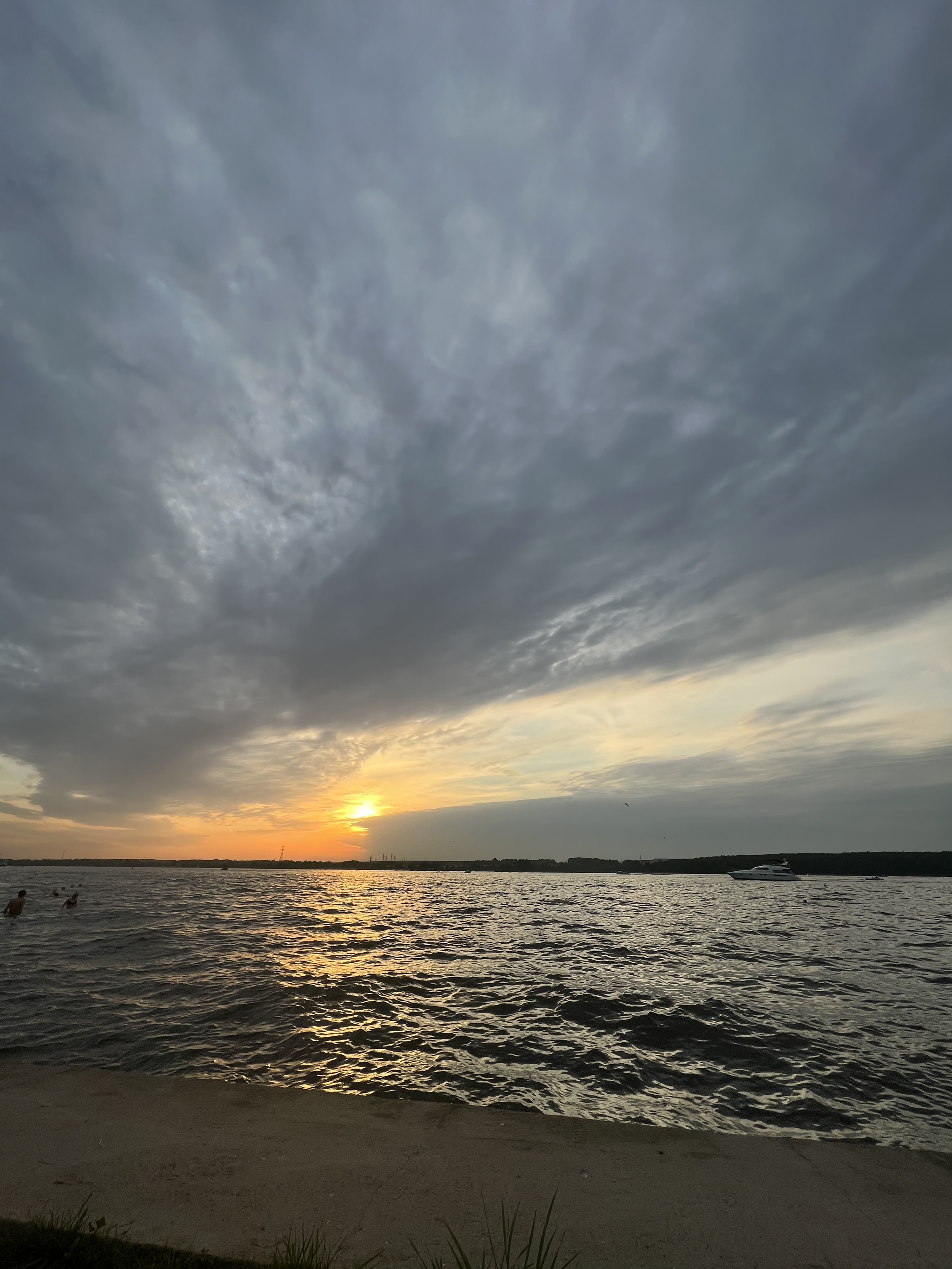 Sunset on the Klyazma - My, Mobile photography, Sunset, Longpost, Klyazminskoye Reservoir