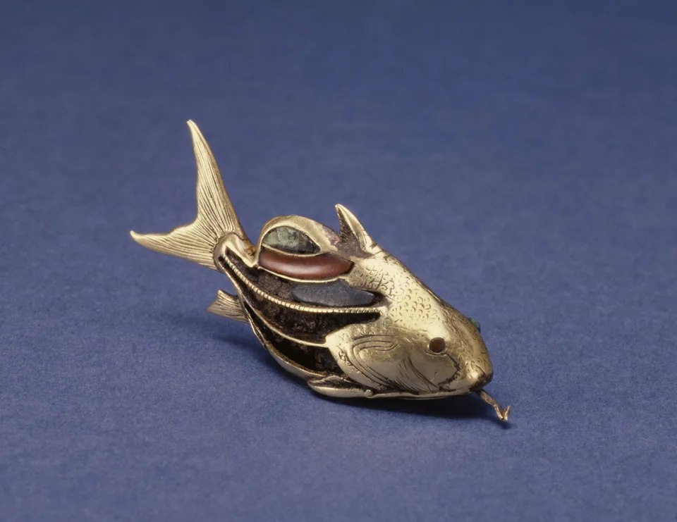 Gold pendant in the form of a catfish - Egypt, Story, Interesting, A fish, The photo