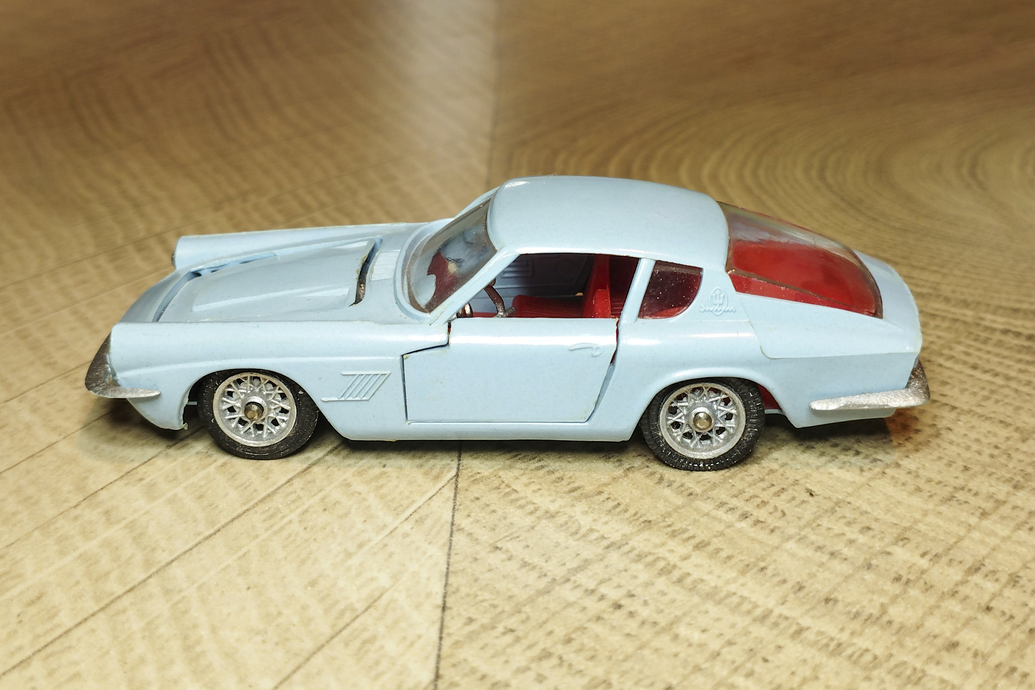 Maserati Mistral 3700 Coupe в масштабе 1:43. Сделано в СССР - Моё, Коллекционирование, Коллекция, Моделизм, Mazeratti, Миниатюра, 1:43, Сделано в СССР, Прогресс, Сюрприз, Ремейк, Подарки, Длиннопост, Масштабная модель