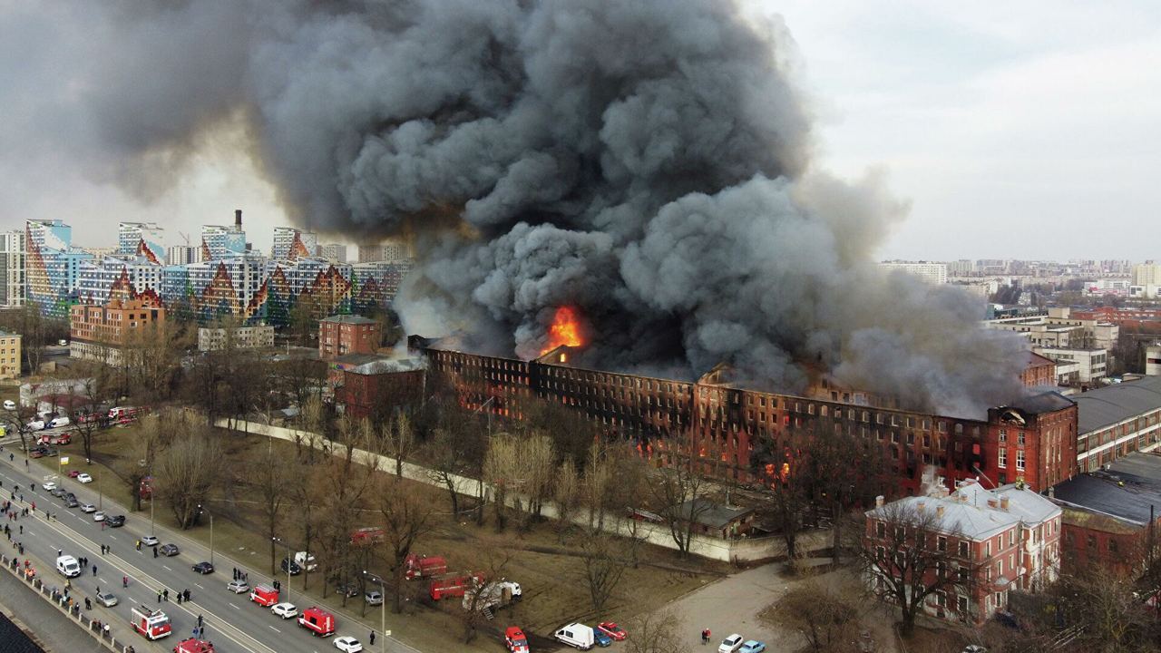 An anthill for 12 thousand people may appear on the territory of the burned-out Nevsky Manufactory - Saint Petersburg, Anthill, Fire