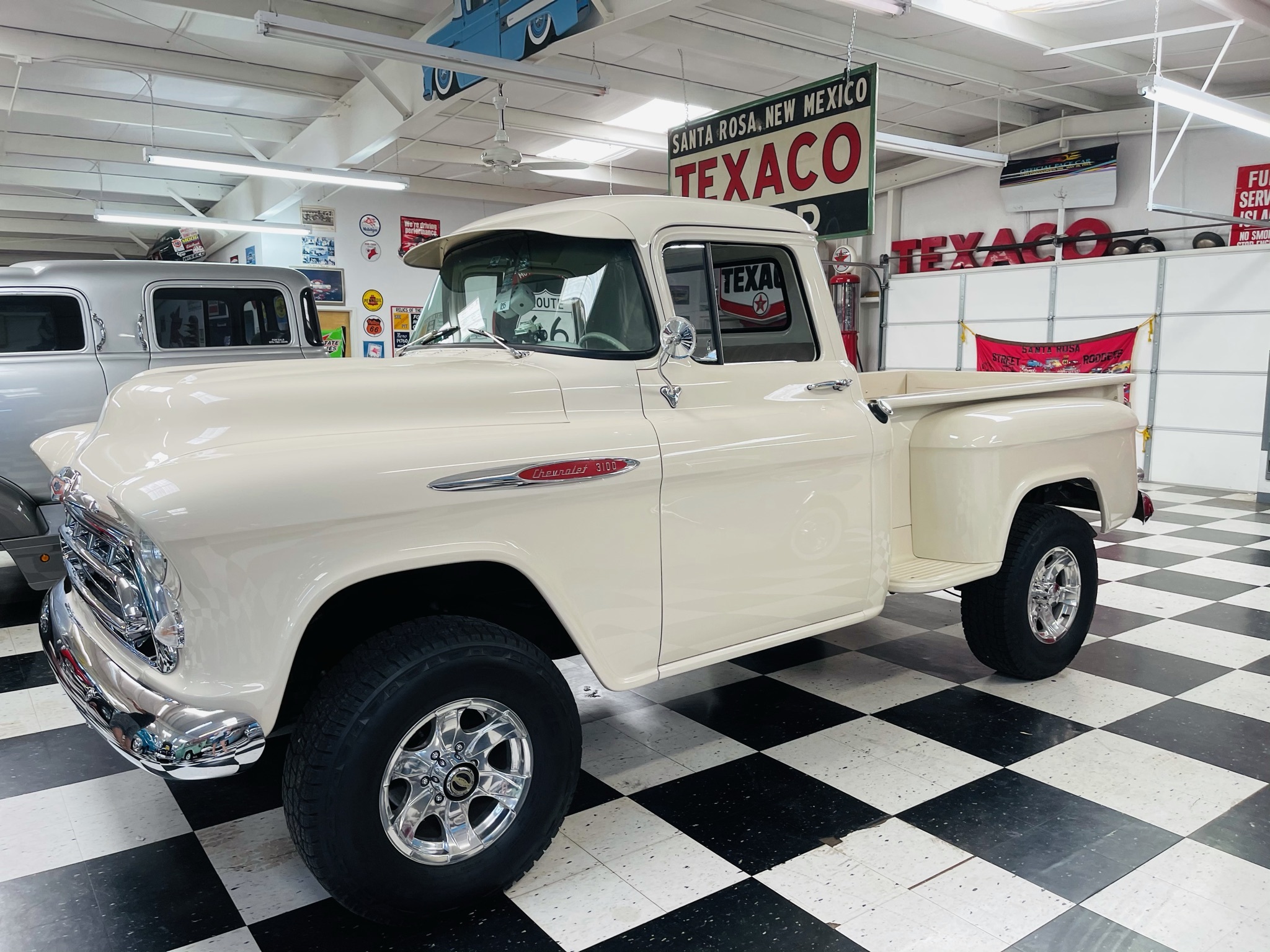 My combined report on museums and autoshops of retro cars along route 66. Without text - USA, Retro car, Route 66, Longpost