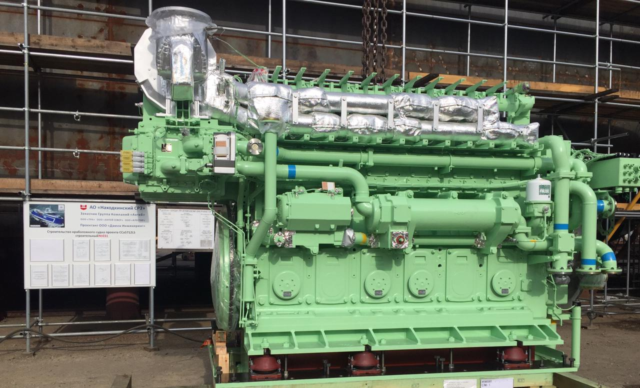 In Nakhodka, the first crab fish of the ССа5712LS project was launched. Build 8 pcs. The main engines have already been loaded on 6 ships - news, Russia, Shipbuilding, Krabolovy, Find, Longpost