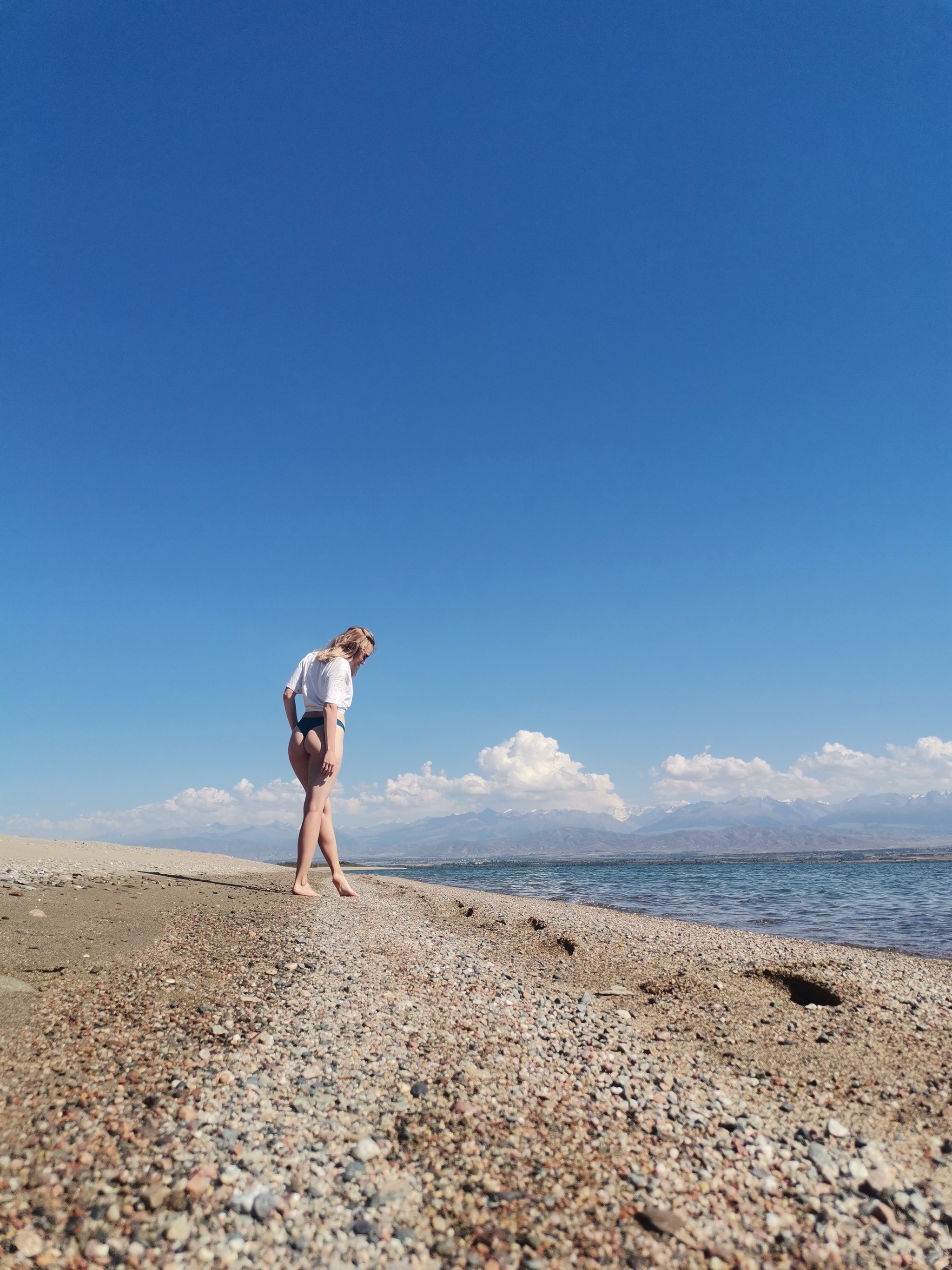 Issyk-Kul - NSFW, My, Girls, Issyk-Kul, Nature, Booty, The horizon is littered, Longpost, Mobile photography