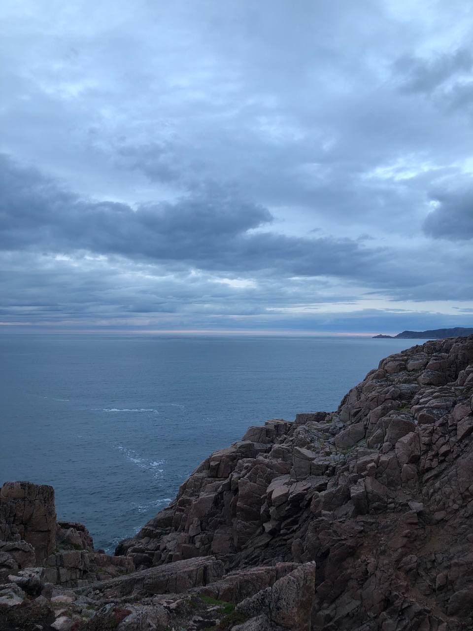 Journey to Teriberka - My, The photo, Nature, Russia, The nature of Russia, The rocks, Waterfall, Teriberka, Sea, River, Lake, Sky, Shore, Mobile photography, Murmansk region, Berries, Landscape, beauty, Travels, Travel across Russia, Longpost, beauty of nature