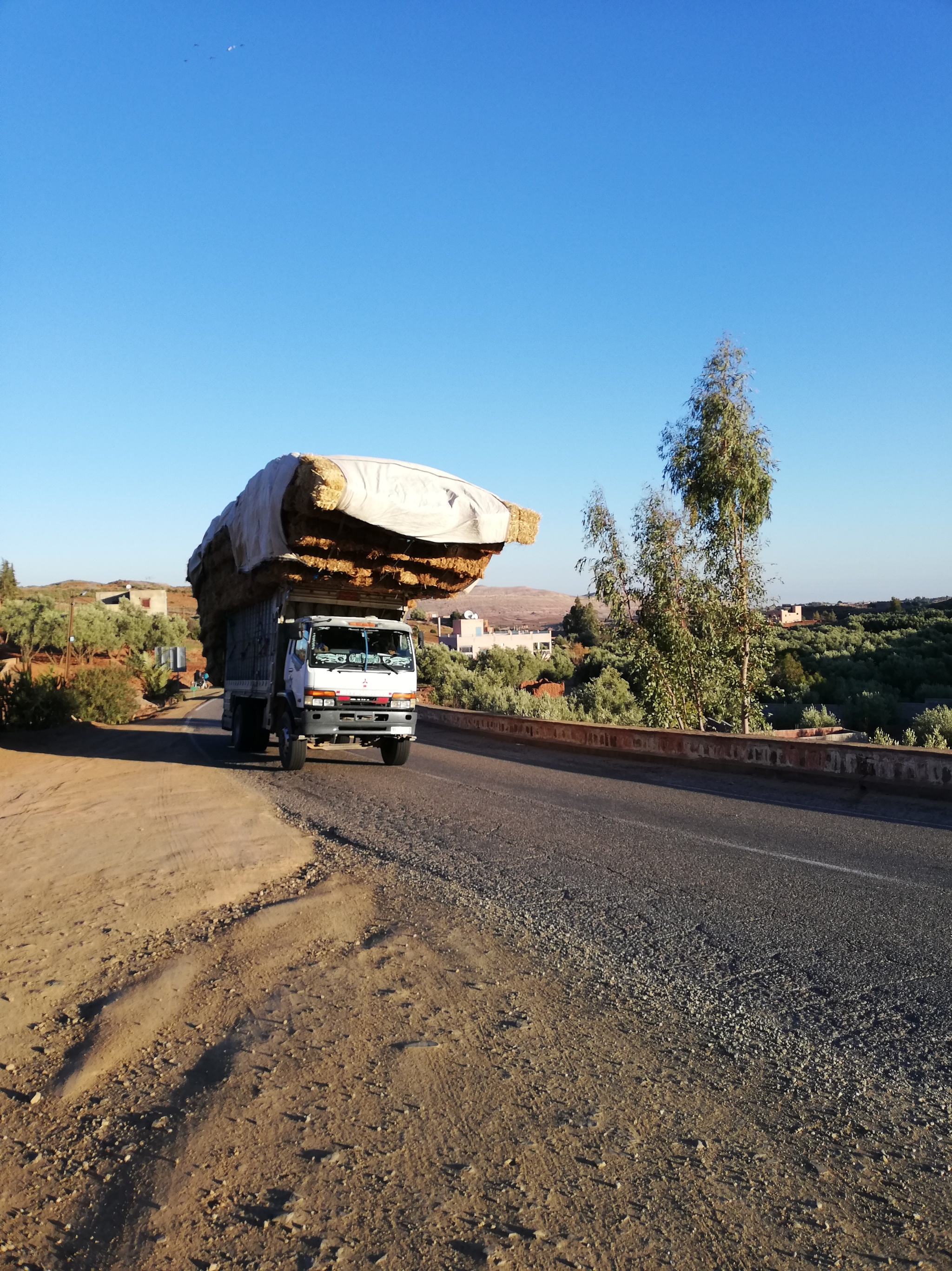 Morocco 2019. Day 8. Clay towns: - My, Russian language, The words, English language, Russians, The mountains, Hike, Author's story, Prose, To be continued, Writing, Camping, Story, Samizdat, Туристы, Travels, Mountain tourism, Morocco, Africa, Casablanca, Video, Longpost, Adventures