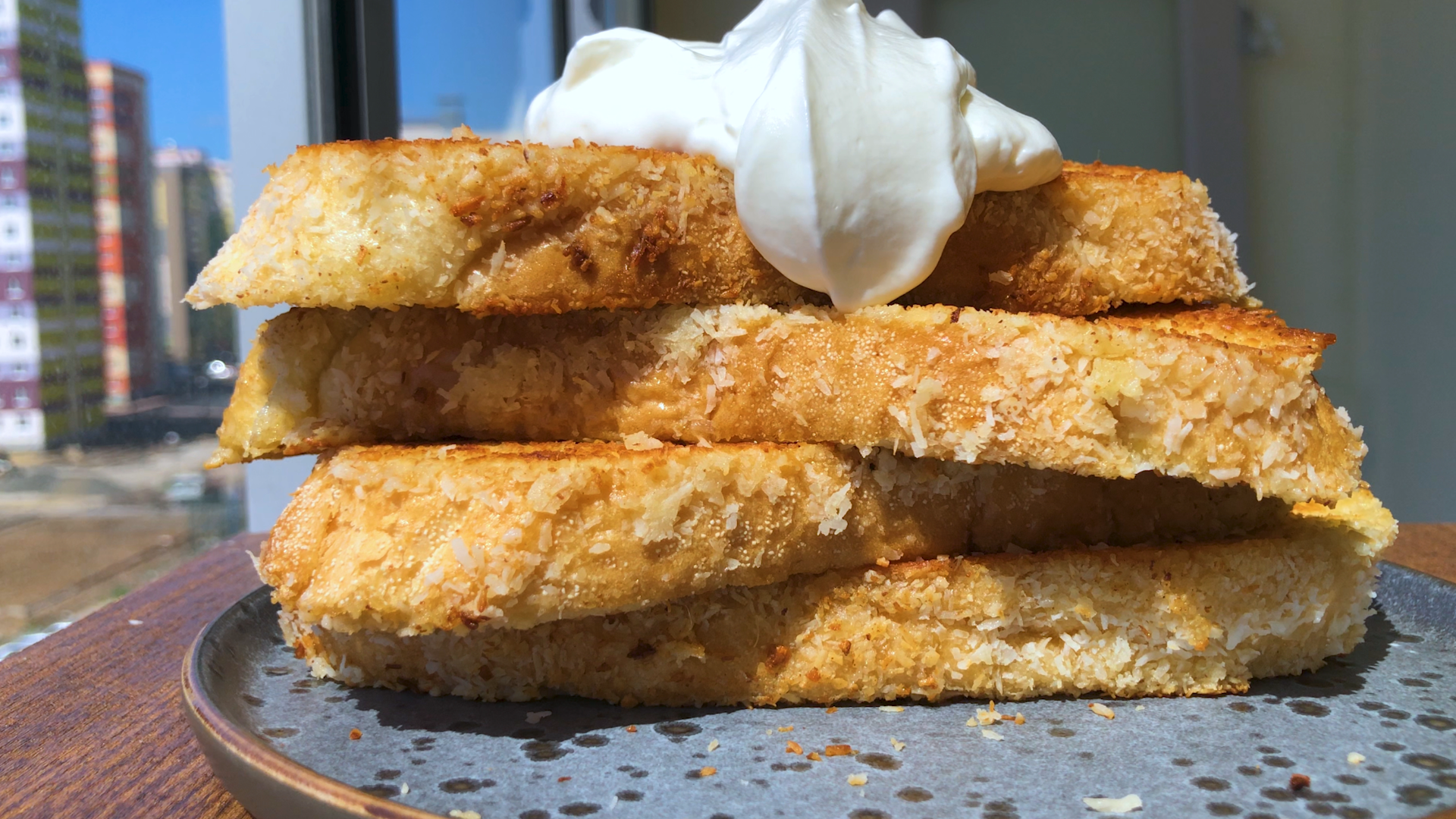 SIMPLE BREAKFAST WITH COCONUT CRUST - My, Toast, Dessert, Video recipe, Preparation, Recipe, Breakfast, Short post, Food, Video, Youtube, Longpost, Yummy