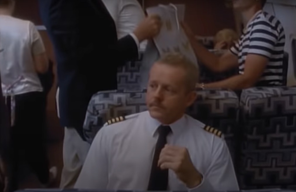 Пилот - пассажир самолета | Пикабу