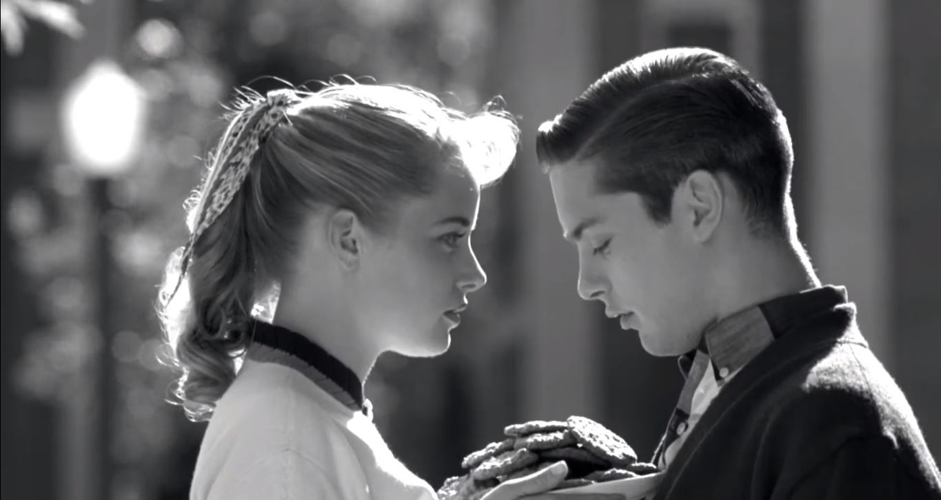 Today in Film History: Pleasantville - My, Movies, Hollywood, I advise you to look, Comedy, Drama, Pleasantville, Tobey Maguire, Reese Witherspoon, Jeff Daniels, This day in the history of cinema, Text, Longpost, What to see