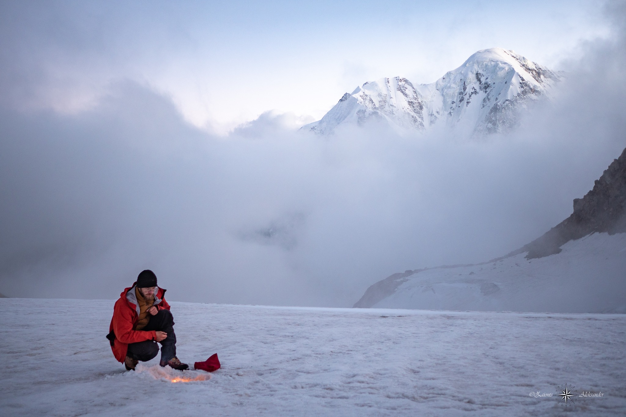 Caucasus-2020. 3+ Day eight: in the realm of ice, scree and technology - My, Mountain tourism, Tent, Hike, Tourism, Travels, Mountaineering, Caucasus, Summer, Vacation, Extreme, Glacier, Camping, The rocks, Longpost, The mountains