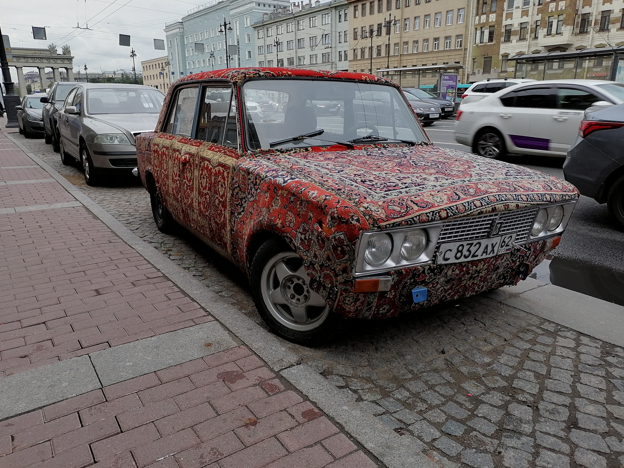 Carpet-Zhiguli in St. Petersburg) - My, Zhiguli, Carpet, Car sale, Saint Petersburg, Marketing, Repeat, Unusual