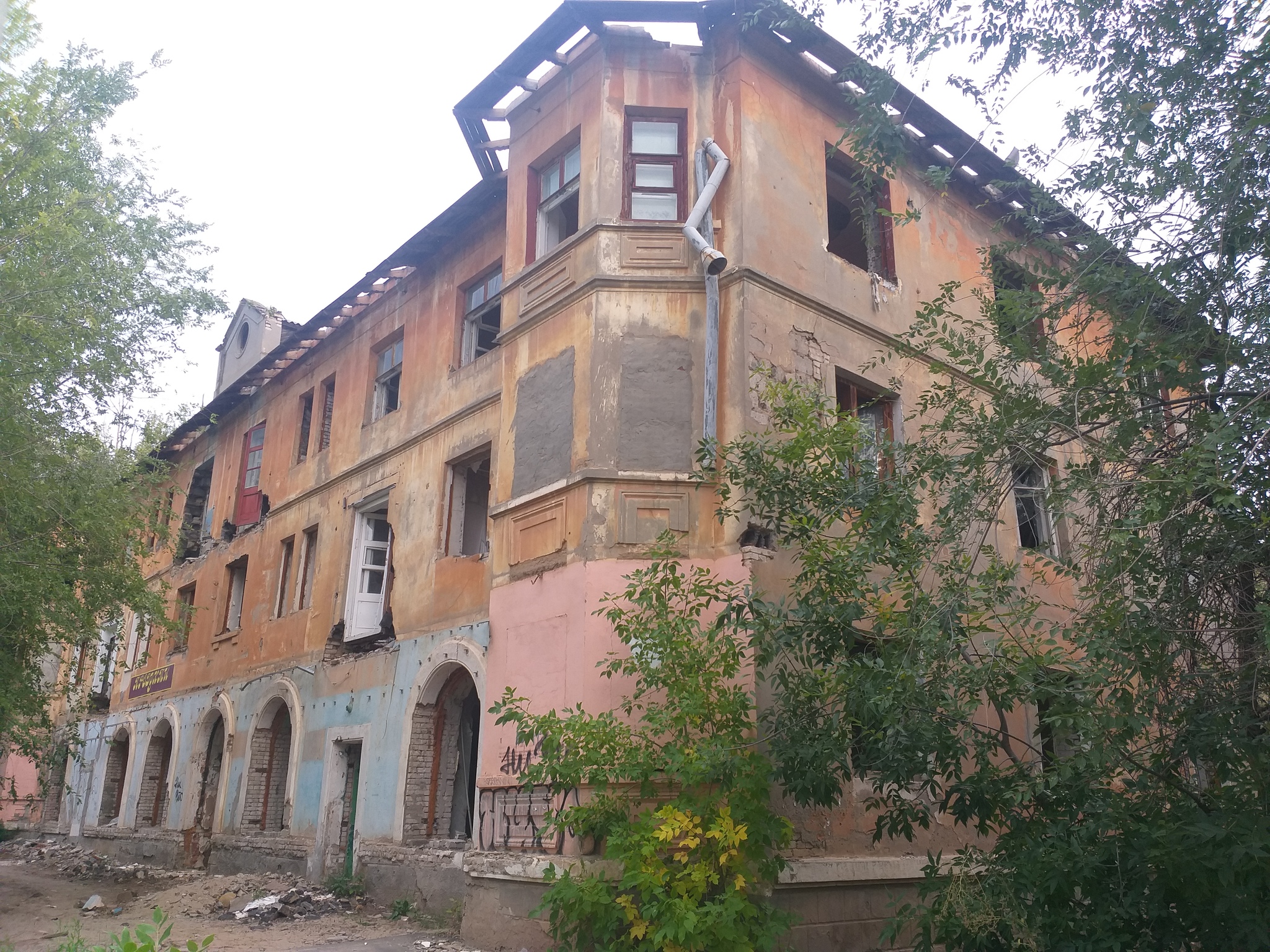 Beautiful in destruction - My, Old houses, Silence, Story, Stalinist architecture, Longpost