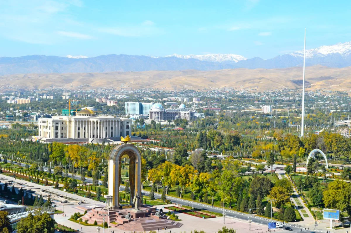 Таджикистан какое государство. Таджикистан город Душанбе. Город Душанбе столица Таджикистана. Душанбе панорама. Центр Душанбе Таджикистан.
