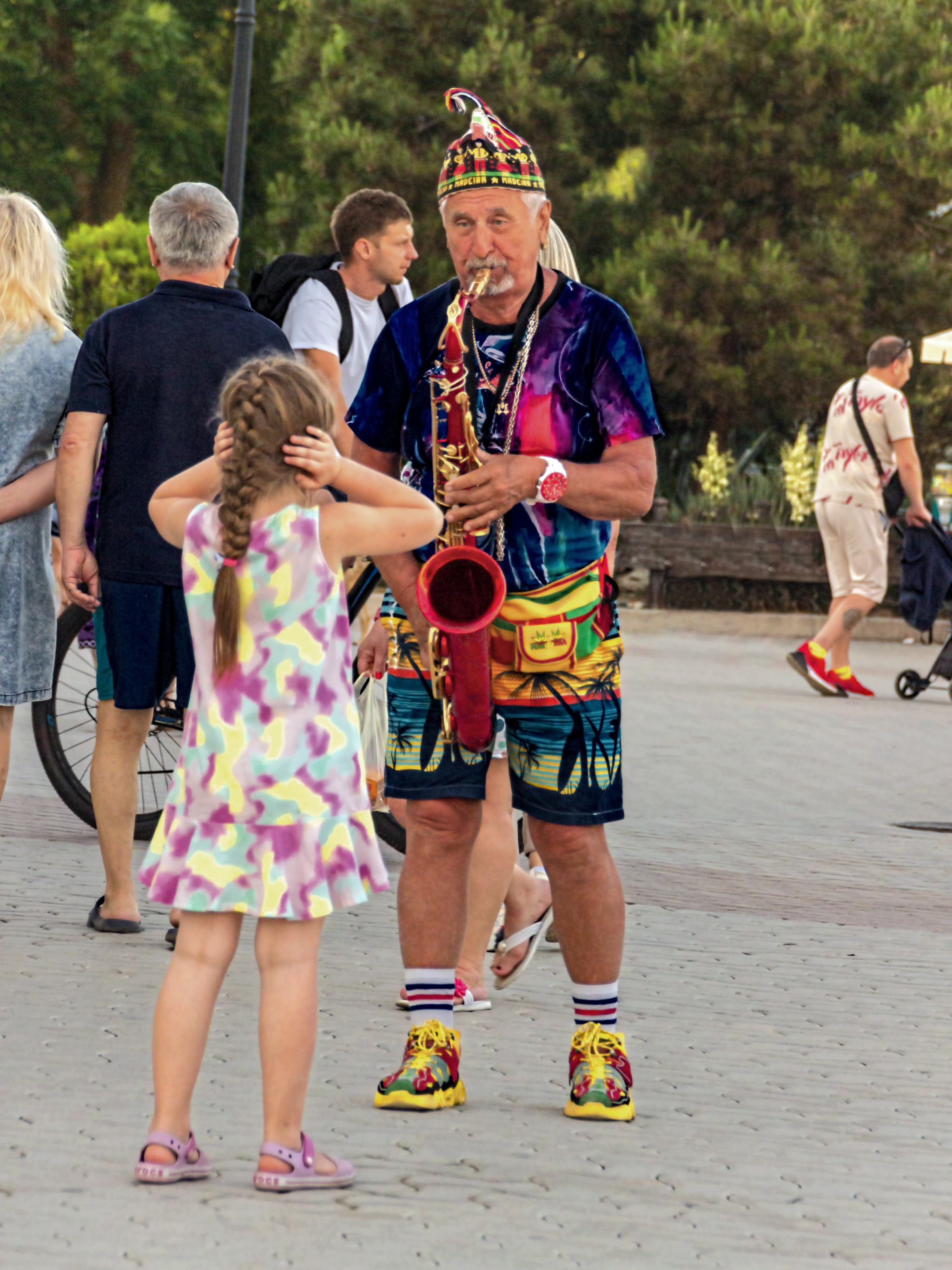 Evpatoria. - My, The photo, Street photography, Evpatoria, Crimea, Musicians, Saxophone, City walk, Canon, Beginning photographer, Street musicians