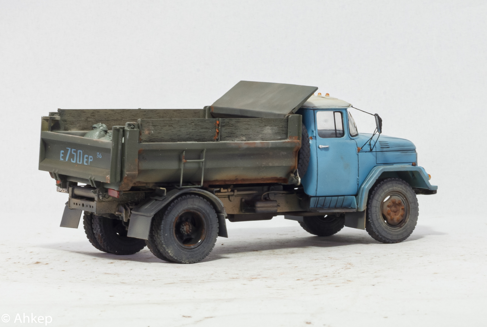 ZIL-UAMZ-4505. - My, Modeling, Scale model, Stand modeling, Painting miniatures, Collecting, Miniature, Zil, Dump truck, Truck, Longpost, Collection