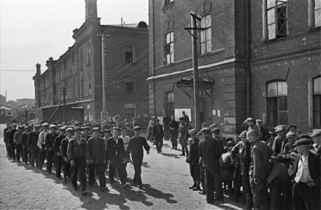 Mobilization 1941 - The photo, Old photo, Black and white photo, Mobilization, 1941, Text, Longpost, Volunteers