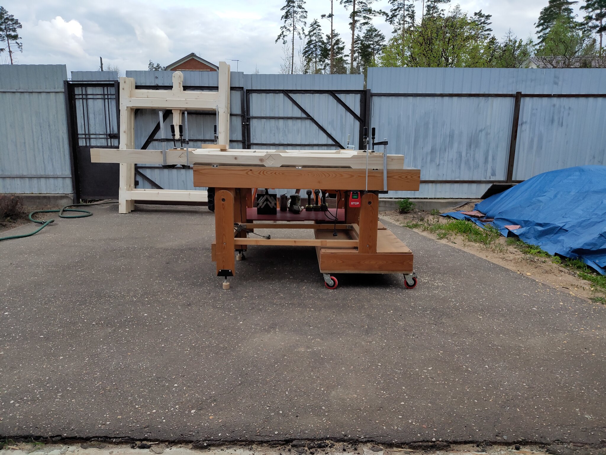 Folding mobile workbench (part 3) - My, Workbench, With your own hands, Dacha, Milling machine, Vise, Longpost