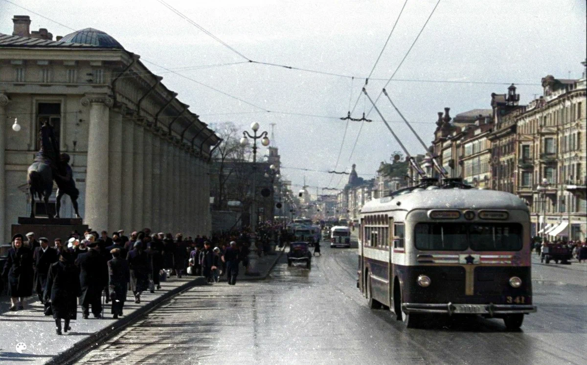 Фотографии Северной столицы 30-х и 50-х годов | Пикабу