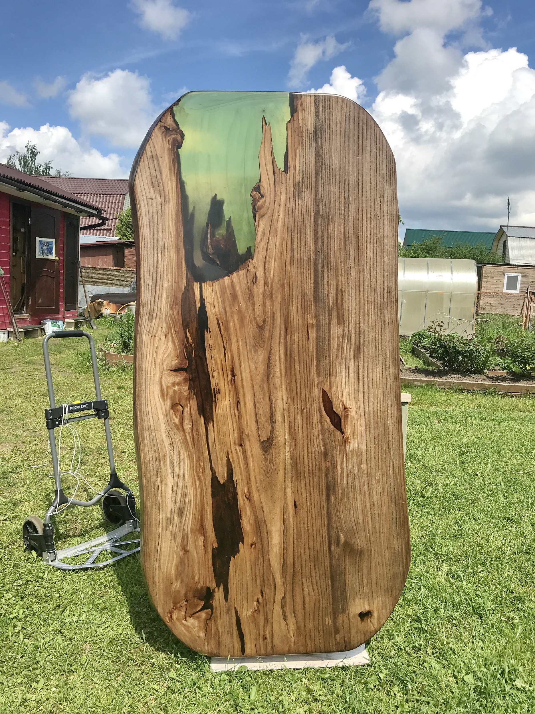 Kitchen table made of elm slab and epoxy resin - My, Homemade, Karagach, Epoxy resin, Cast iron, Industrial, Needlework with process, Table, Table top, With your own hands, Longpost