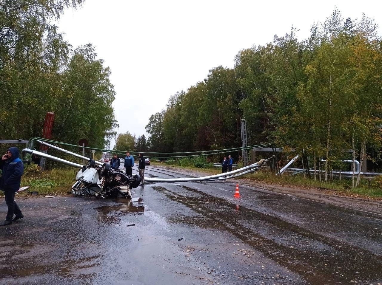 In the Nizhny Novgorod region, KamAZ demolished pipes with a crane - Kamaz, Road accident, Rukozhop, Oddities, Video, Soundless, Longpost