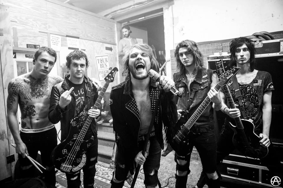 ASKING ALEXANDRIA, a completely crazy band ALTERNATIVE ROCK/POST-HARDCORE/METALCORE, just blows away with their energy! - Good music, Hard rock, Metalcore, Post-Hardcore, Video, Youtube, Longpost