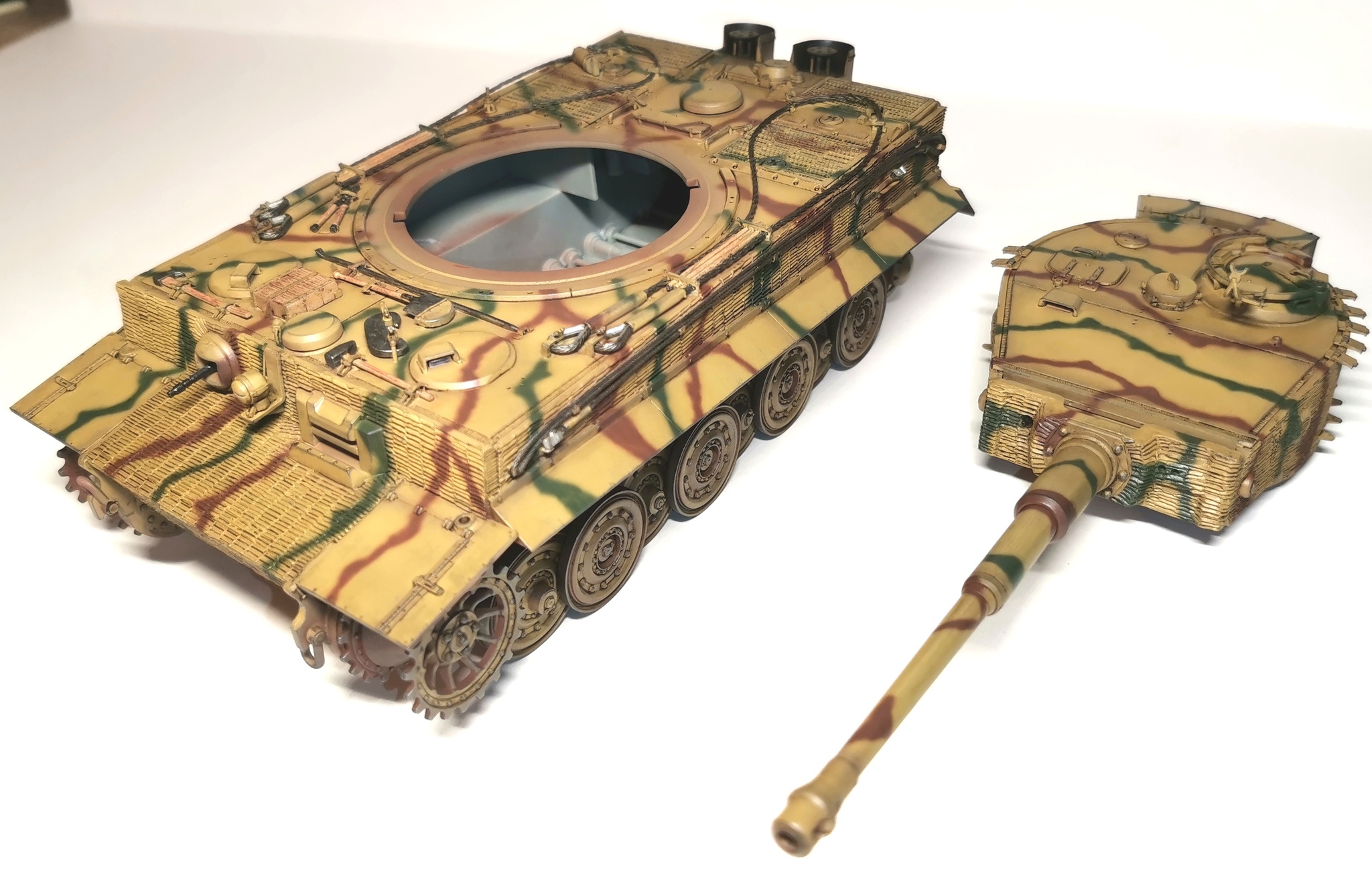 German heavy tank Pz.Kpfw.VI Ausf.E Tiger, 1:35, Dragon - My, Stand modeling, The Second World War, Tiger, 1:35, The Dragon, Tanks, Longpost