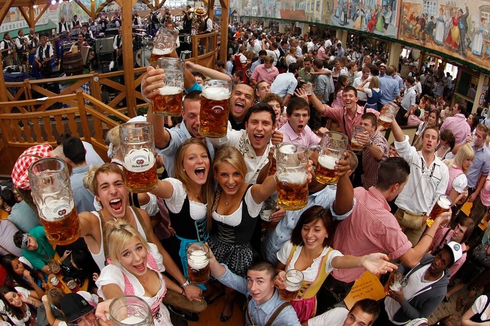 Oktoberfest 2022) - Oktoberfest, 2022, Girls, Beer, Longpost, Boobs