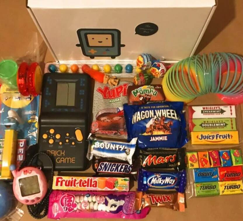 Wealth from the 90s - Childhood of the 90s, 90th, Wealth, Tetris, Gum, Kit, Tamagotchi