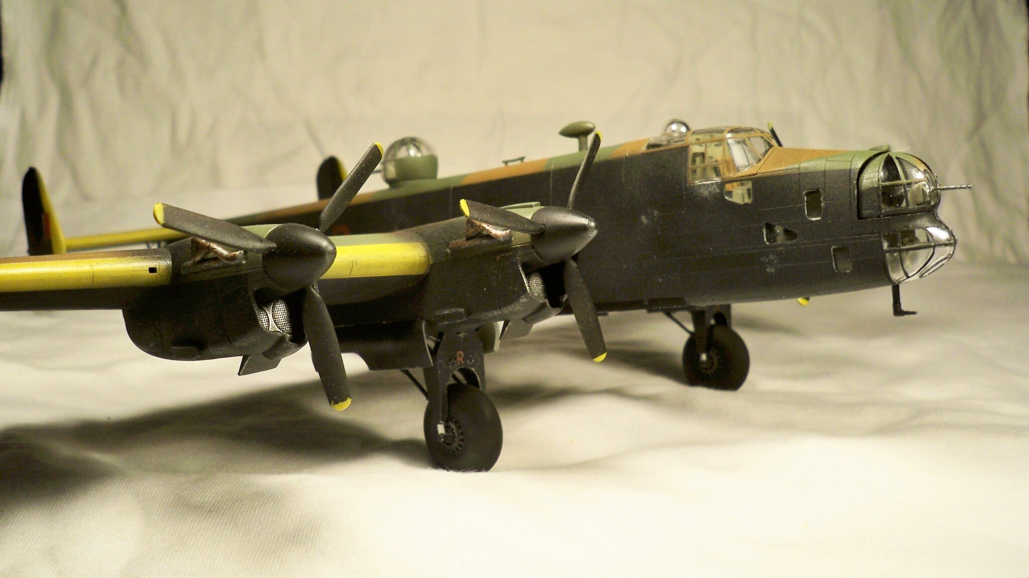 Handley Page Hallifax, Revell, 1:72 - My, Modeling, Stand modeling, Scale model, Revell, Bomber, Longpost