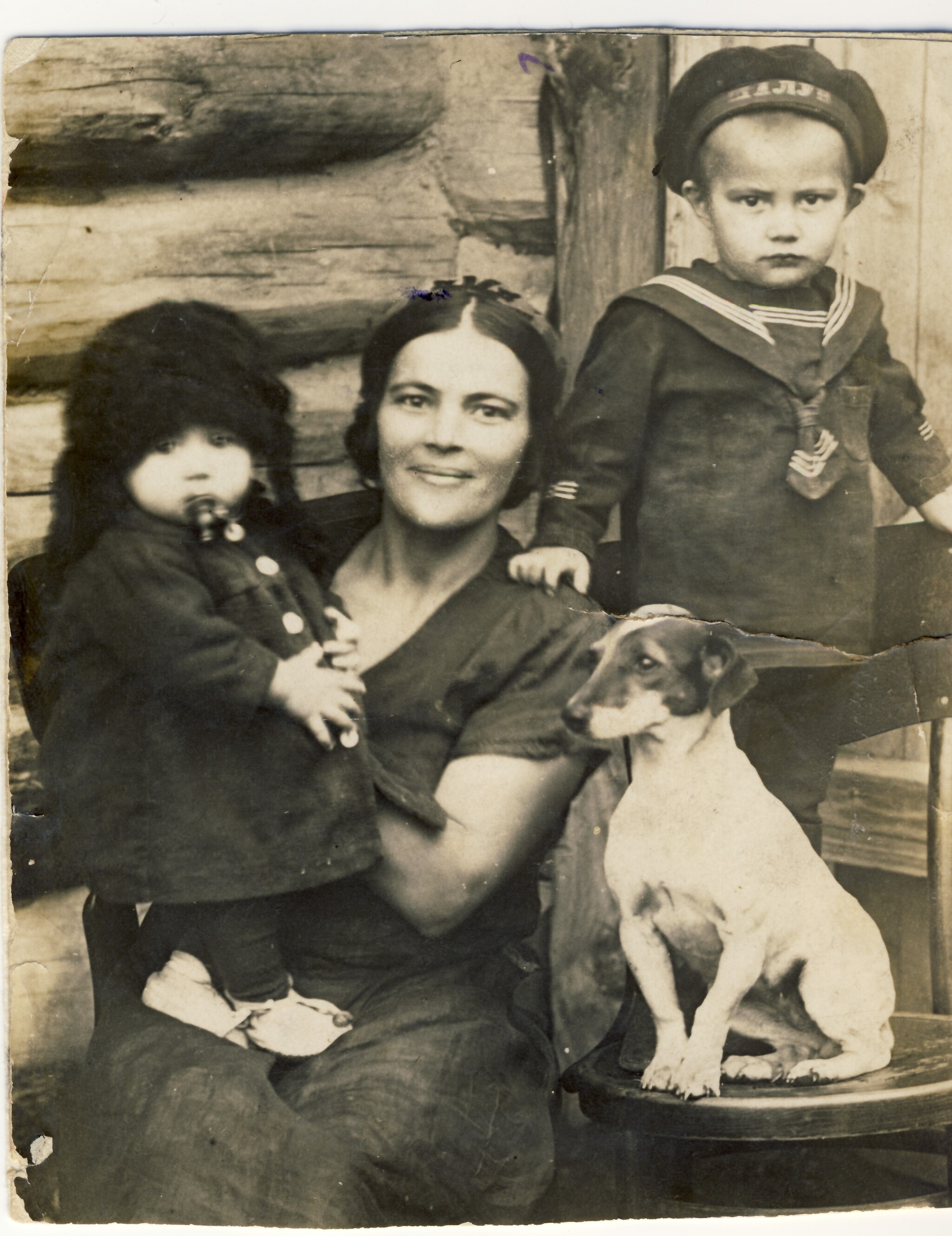 My grandmother, father and uncle. Photo from 1933 - My, The photo, Old photo, Black and white photo, 30th, Children, Dog, A wave of posts